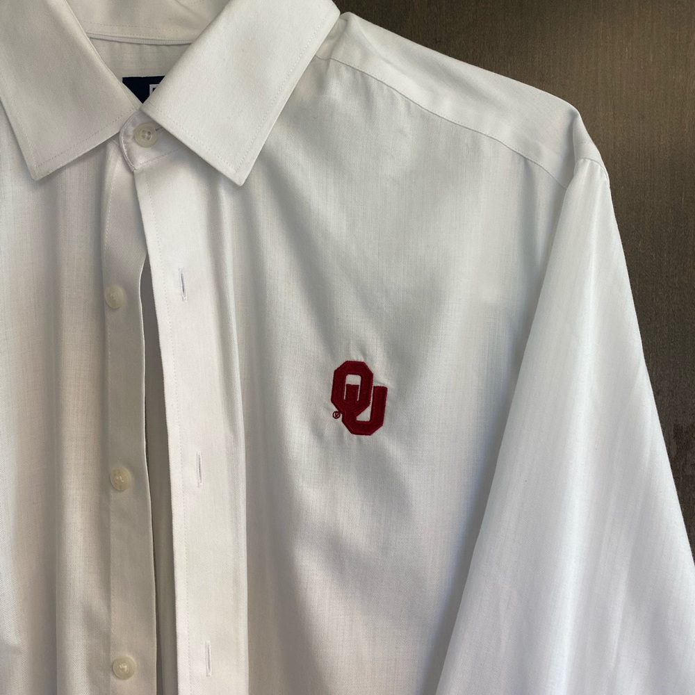 Men’s OU button down, good condition